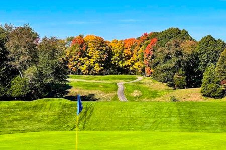 Enjoy a trip to Connecticut in the Fall and venture out on a leisure fall foliage drive to experience the vibrant scenery and falling leaves. You’ll never want to visit anywhere else this time of year!