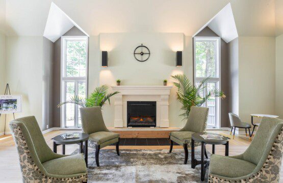Inside clubhouse 1 you will find another relaxing space to enjoy. Take a dip in the pool, enjoy the sauna, or get in a run. Just a minute walk away!