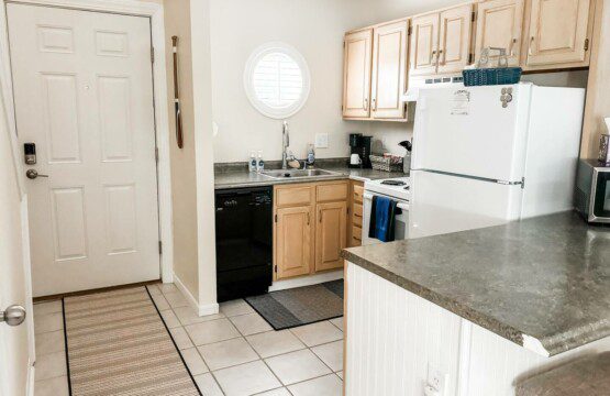 If you crave a cozy night in during your stay at the villa, you will find everything you need to prepare a good, home-cooked meal in the kitchen. We've got you covered with cookware, utensils, etc.