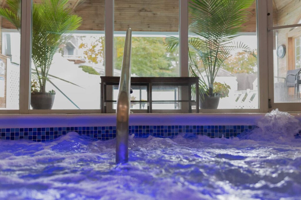 Enjoy the Jacuzzi all year long!