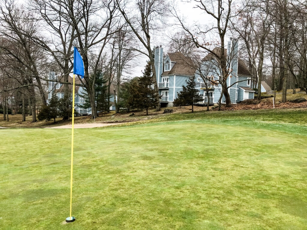 Settled directly on the Norwich Public Golf Course adjacent to holes 16 and 17. Watch players as they pass on the fairway.