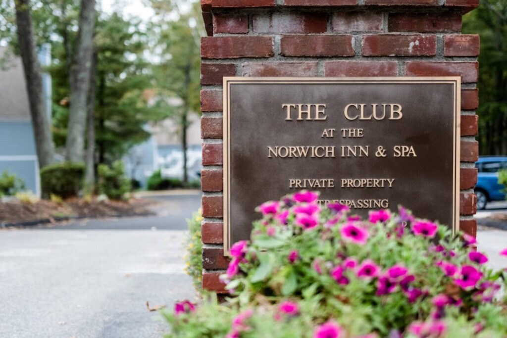 Whether you’re visiting us solo, as a couple, or bringing your family, Villa Signor welcomes you! We are so excited to host your next memorable vacation. Please let us know how we can best accommodate you during your stay. We’d love to hear from you!