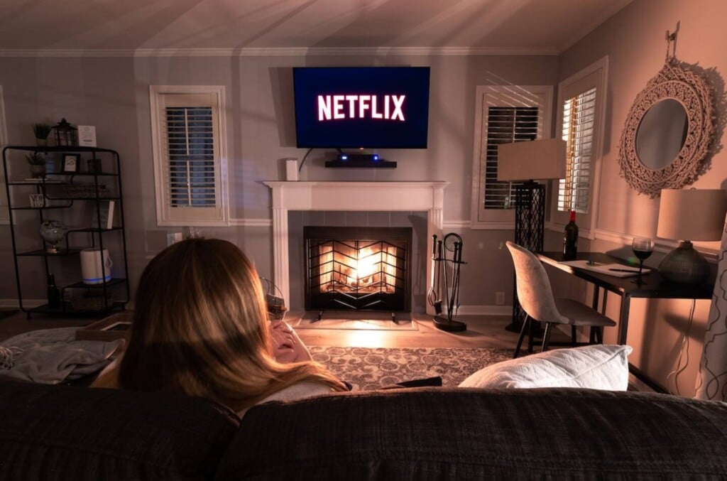 Ready to feel right at home? Catch up on your Netflix favorites while relaxing fireside with a cup of hot cocoa or glass of wine. Prefer some peace & quiet? Curl up on our cozy couch & listen to the comforting sounds of the wood-burning fireplace