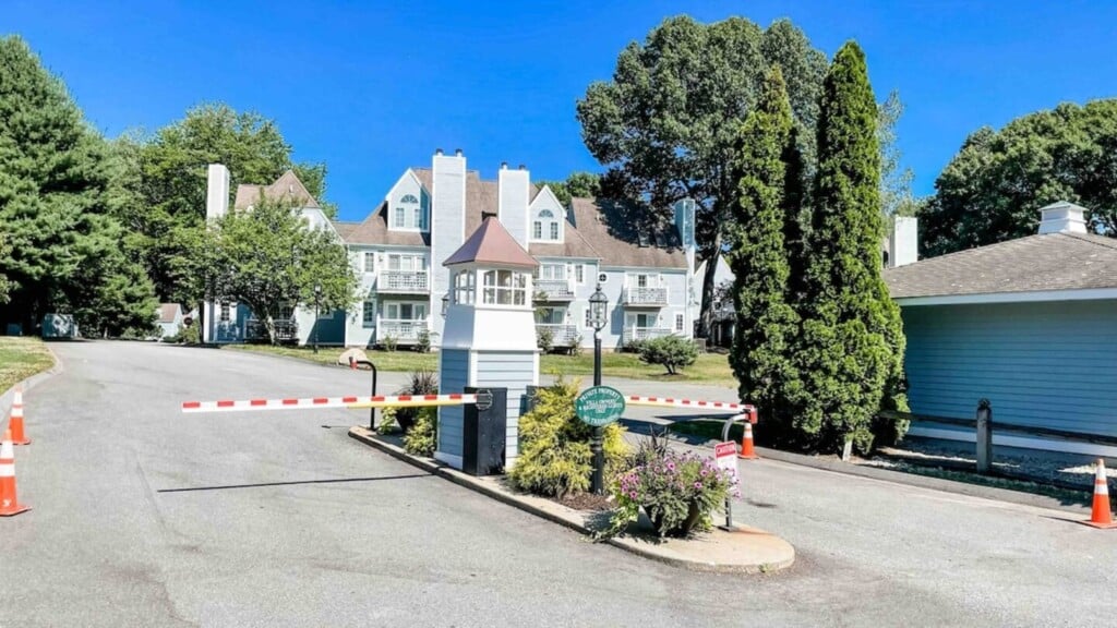 Use your code at the gated entry for private access into the community. Enjoy your stay? Next time, save and book direct! stayinCT.com